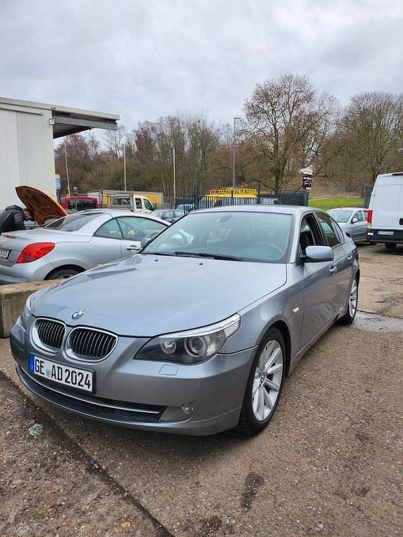 Gebraucht BMW 530 231 PS (169 kW) 2003 Grau Limousine