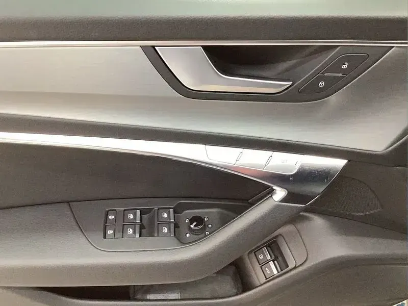 Gebraucht Audi A6 S-Line 367 PS (269 kW) 2024 Schwarz Limousine