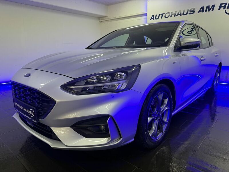 Gebraucht Ford Focus ST-Line 120 PS (88 kW) 2020 Silber Limousine