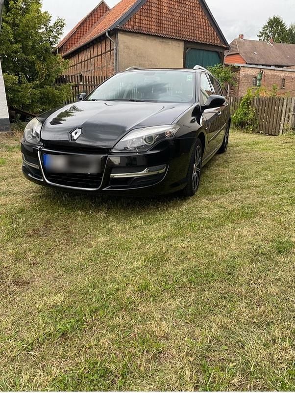 Schwarz Gebraucht 2014 Renault Laguna III Bose Edition Kombi | 5.400 € (Fairer Preis) - Bild 1/4