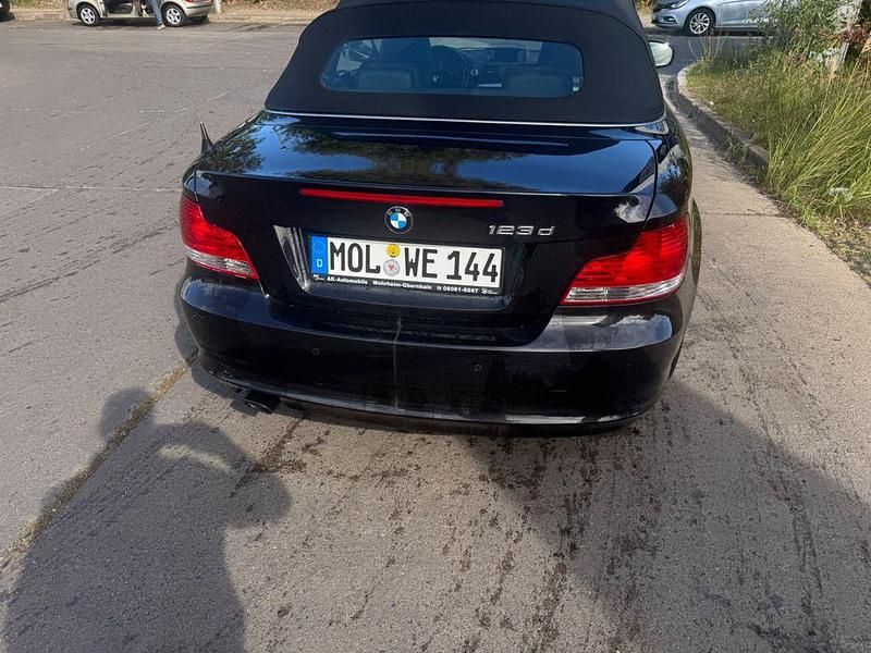 Gebraucht BMW 123 Cabriolet Efficient Dynamics 204 PS (150 kW) 2010 Schwarz Cabrio