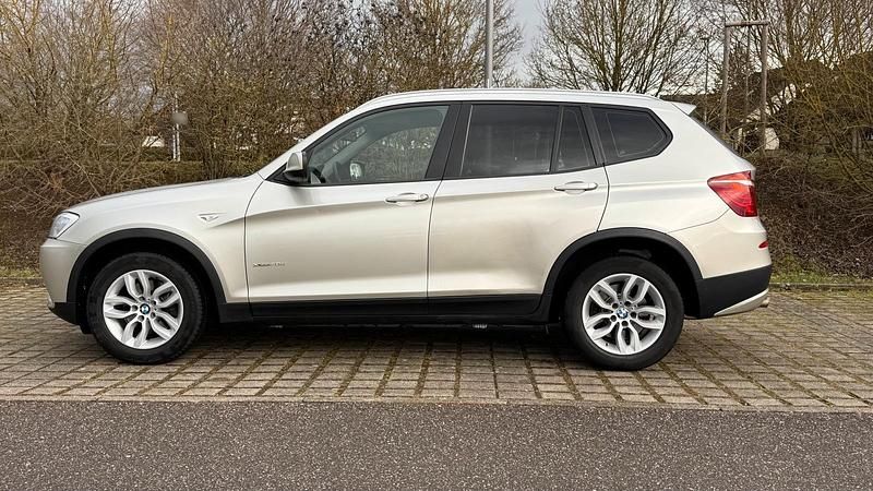 Gebraucht BMW X3 184 PS (135 kW) 2011 Silber SUV