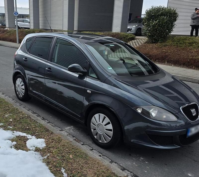 Gebraucht Seat Altea 105 PS (77 kW) 2008 Grau Limousine