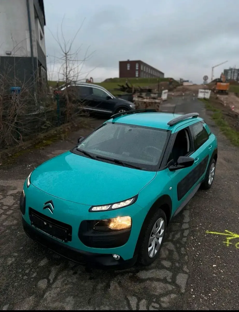 Gebraucht Citroën C4 90 PS (66 kW) 2015 Andere farben SUV