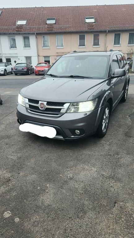 Grau Gebraucht 2013 Fiat Freemont SUV | 7.400 € (Guter Preis) - Bild 1/4