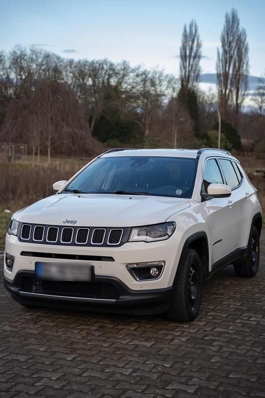 Gebraucht Jeep Compass Limited 140 PS (102 kW) 2020 Weiß SUV