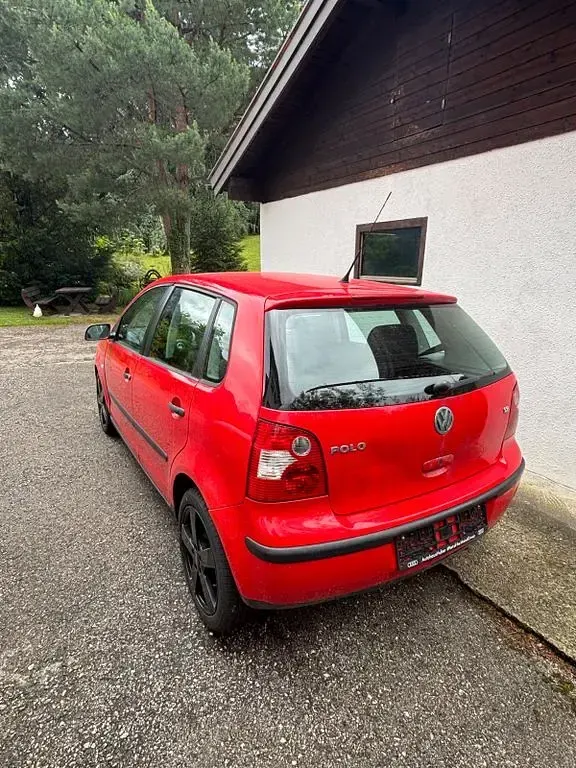 Gebraucht VW Polo 64 PS (47 kW) 2004 Rot Kleinwagen