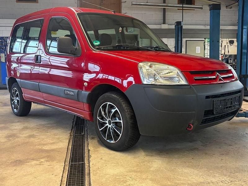 Rot Gebraucht 2008 Citroën Berlingo Van / Kleinbus | 2.850 € (Superpreis) - Bild 1/4