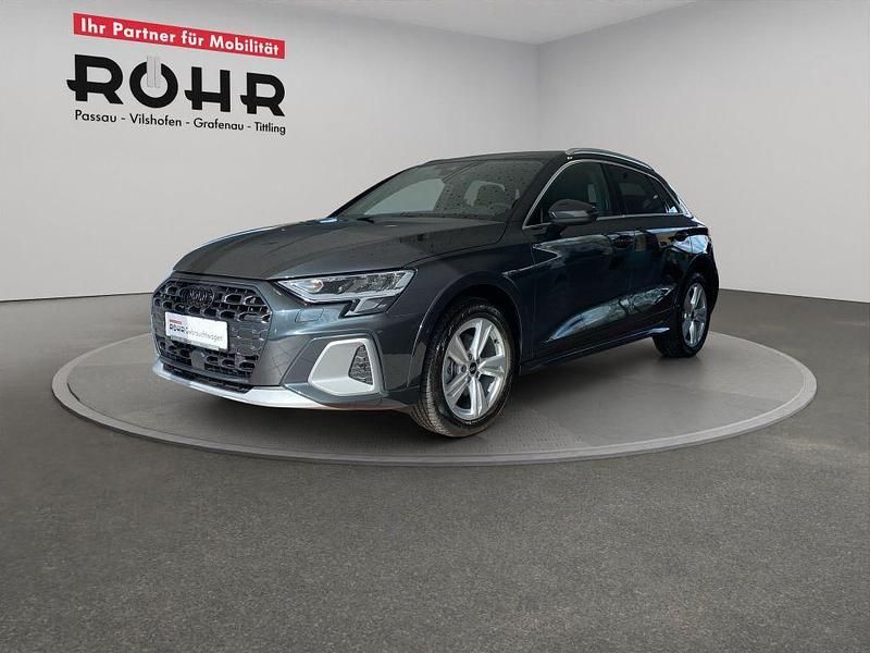 Gebraucht Audi A3 Ambiente 150 PS (110 kW) 2024 Manhattangrau metallic Limousine