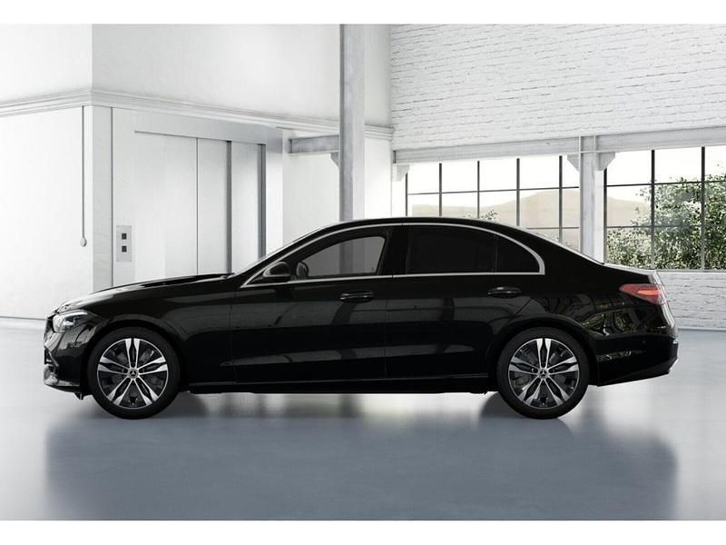 Gebraucht Mercedes C300e Avantgarde 313 PS (230 kW) 2022 Metalliclack obsidianschwarz m Limousine