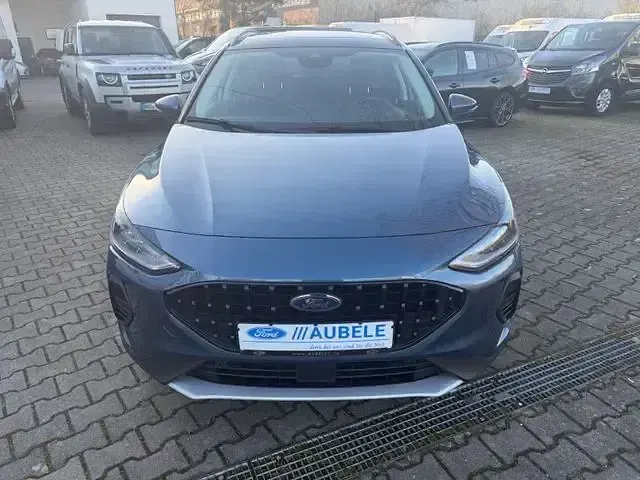 Używany Ford Focus Active X 116 KM (85 kW) 2025 Niebieski Sedan/Limuzyna
