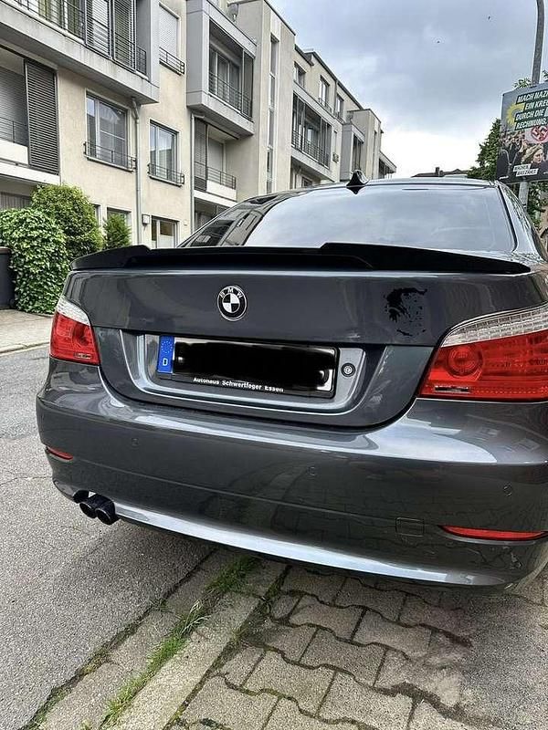 Brugt BMW 523 190 HK (139 kW) 2008 Grå Sedan