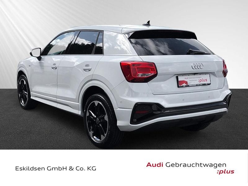 Gebraucht Audi Q2 S-Line 150 PS (110 kW) 2024 Gletscherweiß metallic SUV