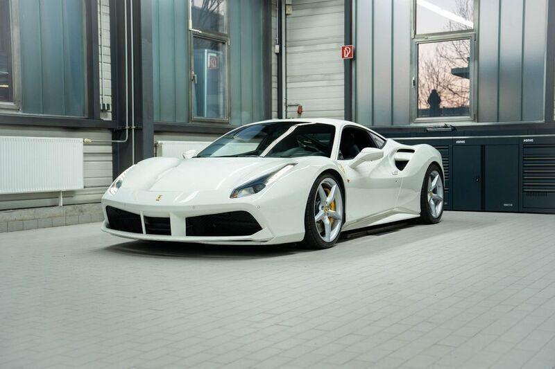 Weiß Gebraucht 2017 Ferrari 488 Coupé | 202.900 € (Superpreis) - Bild 1/4