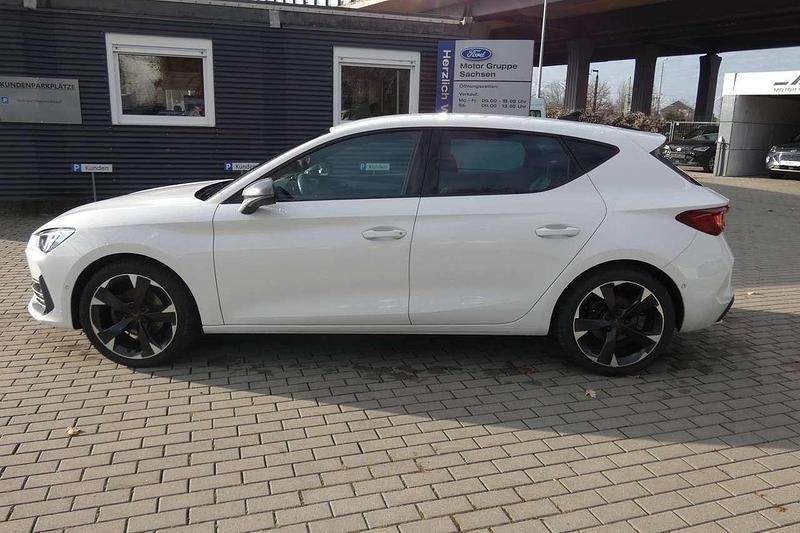Gebraucht Cupra Leon 150 PS (110 kW) 2022 "candy" weiss Limousine