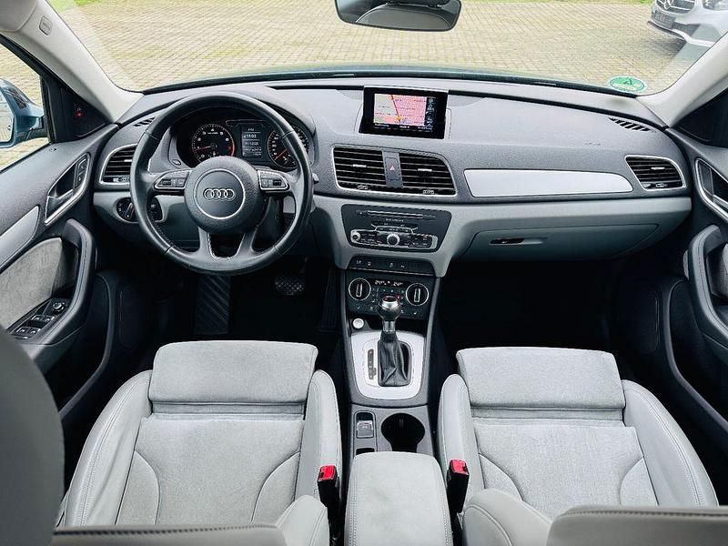 Gebraucht Audi Q3 Sport 150 PS (110 kW) 2016 Utopiablau SUV