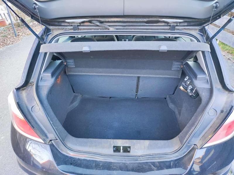 Gebraucht Opel Astra 90 PS (66 kW) 2006 Schwarz Limousine