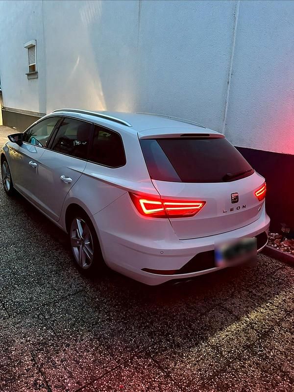 Gebraucht Seat Leon 150 PS (110 kW) 2017 Weiß Kombi