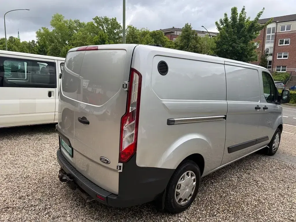 Gebraucht Ford Transit Custom Trend 125 PS (91 kW) 2016 Polarsilber metallic Van / Kleinbus
