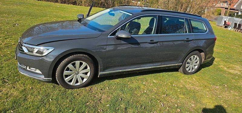 Gebraucht VW Passat 190 PS (139 kW) 2017 Grau Kombi