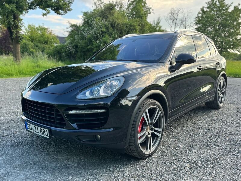 Schwarz Gebraucht 2011 Porsche Cayenne Turbo SUV | 18.900 € (Etwas zu teuer) - Bild 1/4