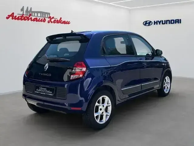 Gebraucht Renault Twingo Intens 90 PS (66 kW) 2016 Ultra violet (metallic) Kleinwagen