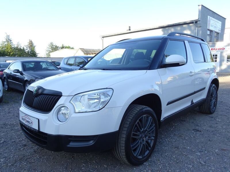 Weiß Gebraucht 2012 Skoda Yeti Plus Edition SUV | 5.490 € (Guter Preis) - Bild 1/4