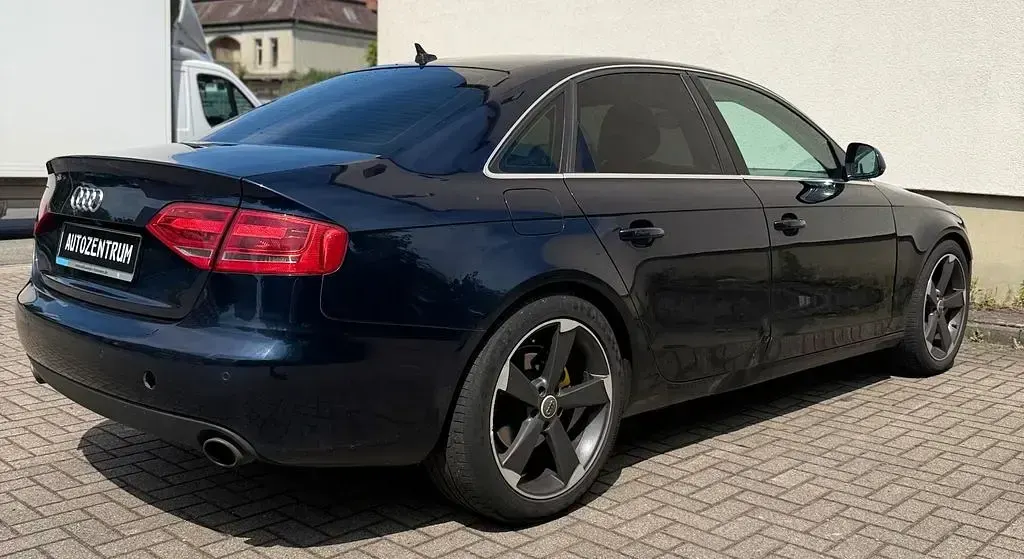 Gebraucht Audi A4 Attraction 190 PS (139 kW) 2007 Blau Limousine