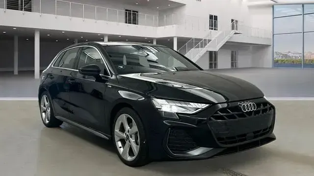 Gebraucht Audi A3 S-Line 150 PS (110 kW) 2025 Schwarzkeine angabe Limousine