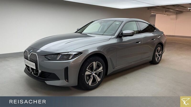 Grau Gebraucht 2025 BMW i4 Shadowline Limousine | 45.990 € (Superpreis) - Bild 1/4