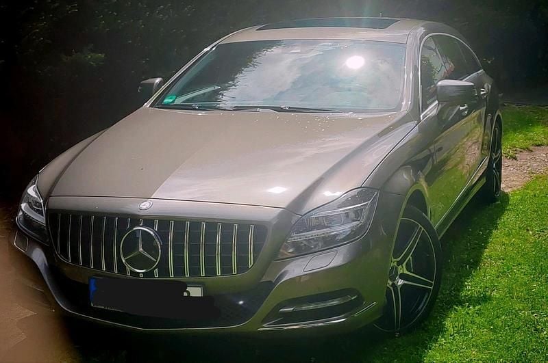 Gebraucht Mercedes CLS350 258 PS (189 kW) 2013 Grau Kombi