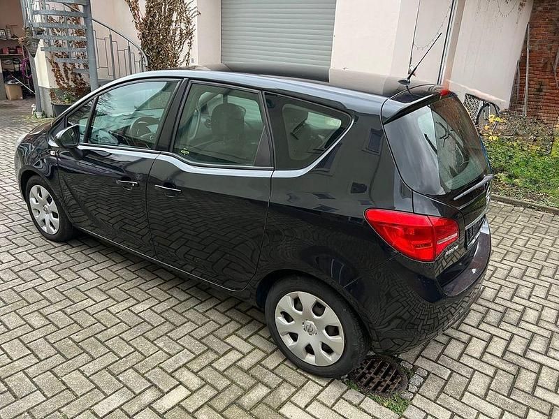 Gebraucht Opel Meriva Edition 120 PS (88 kW) 2015 Schwarz Van / Kleinbus