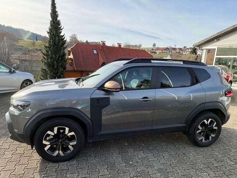 Gebraucht Dacia Duster Extreme 131 PS (96 kW) 2025 Grau SUV