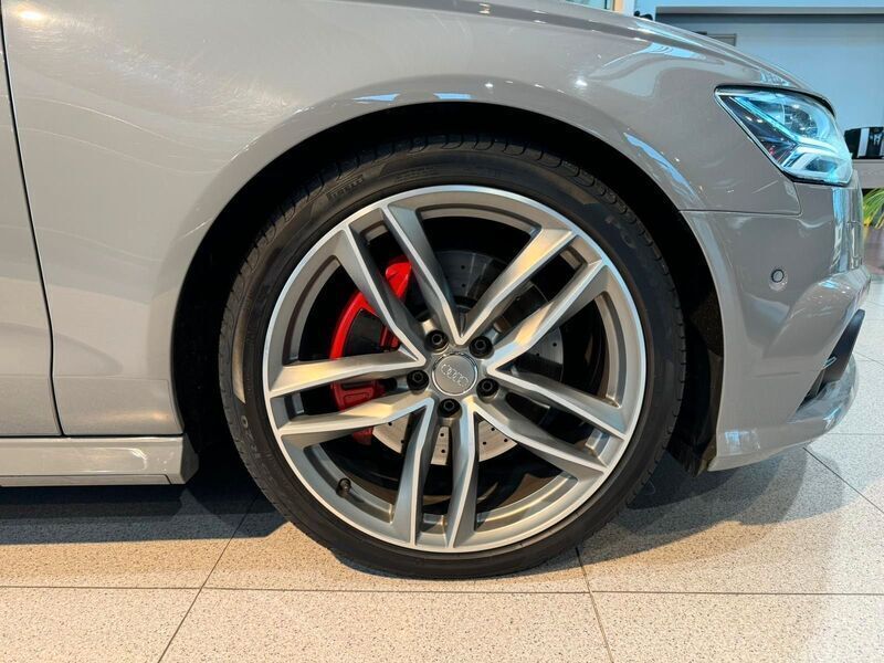 Gebraucht Audi A6 Ambiente 326 PS (239 kW) 2018 Grau (nardograu) Kombi