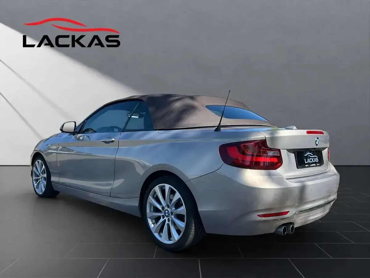 Gebraucht BMW 220 190 PS (139 kW) 2015 Moonlight silver metallic Cabrio