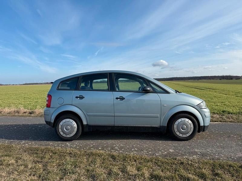 Gebraucht Audi A2 61 PS (44 kW) 2001 Silber Kleinwagen