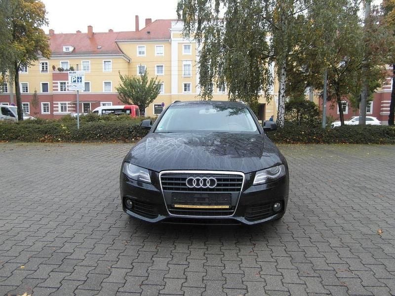 Schwarz Gebraucht 2009 Audi A4 Ambition Kombi | 4.499 € (Guter Preis) - Bild 1/4