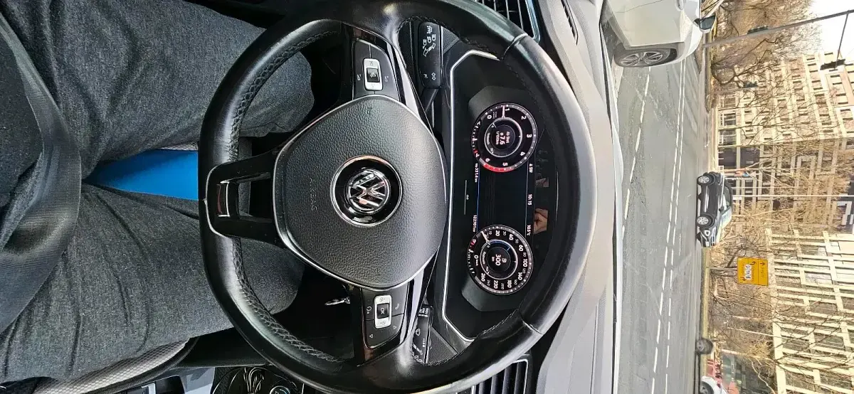 Gebraucht VW Tiguan 115 PS (84 kW) 2017 Weiß SUV