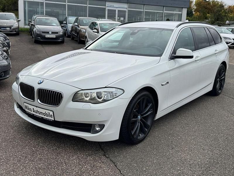 Weiß Gebraucht 2013 BMW 520 Kombi | 9.199 € (Fairer Preis) - Bild 1/4