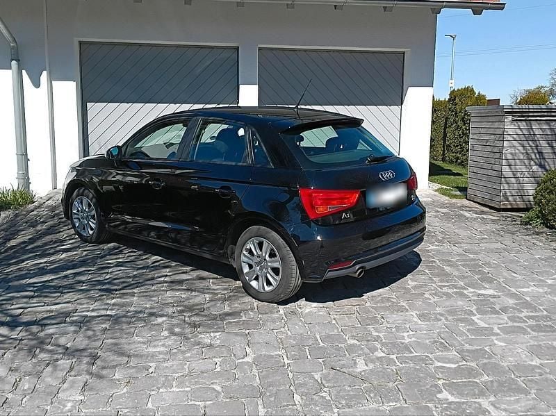 Gebraucht Audi A1 95 PS (69 kW) 2018 Schwarz Kleinwagen