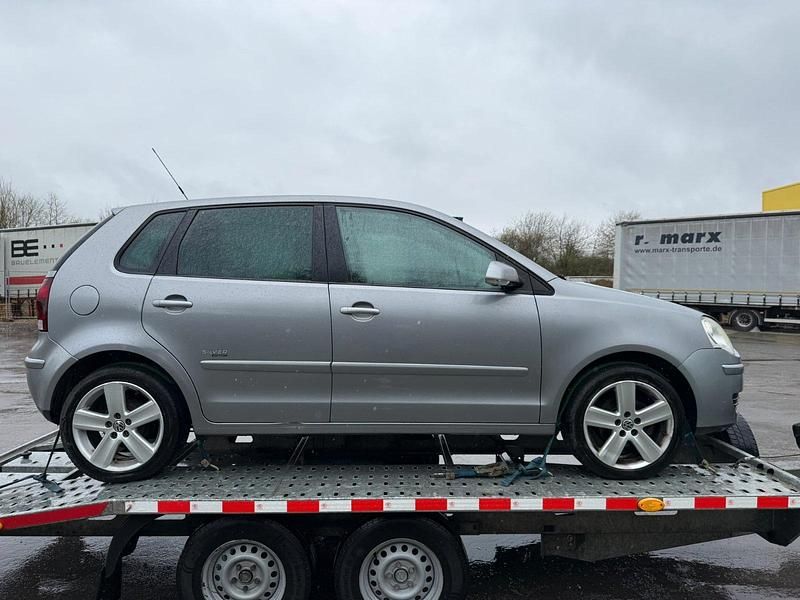 Gebraucht VW Polo Edition 59 PS (43 kW) 2009 Silber Kleinwagen