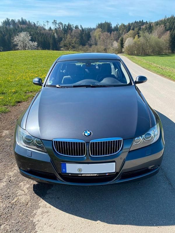Second-hand BMW 325 218 CP (160 kW) 2007 Gri Berlinǎ