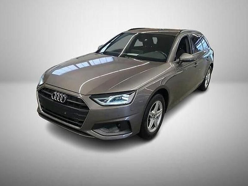 Grey metallic Gebraucht 2021 Audi A4 Sport Kombi | 22.348 € (Superpreis) - Bild 1/3