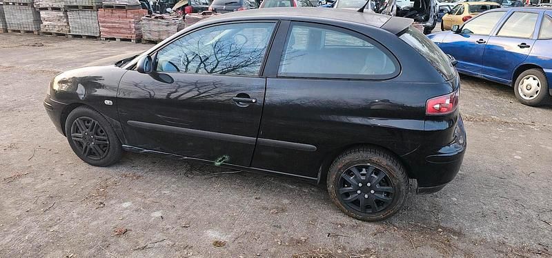 Gebraucht Seat Ibiza 60 PS (44 kW) 2003 Schwarz Kleinwagen