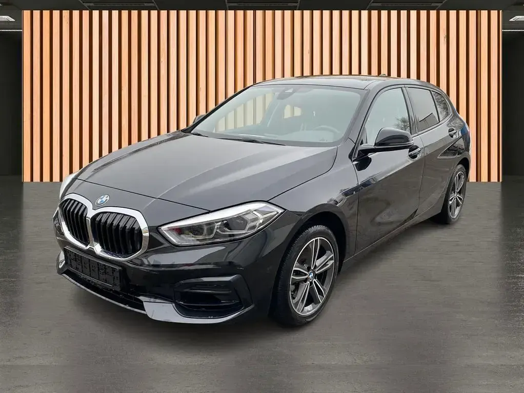 Gebraucht BMW 116 Sport Line 109 PS (80 kW) 2024 Schwarz Kleinwagen