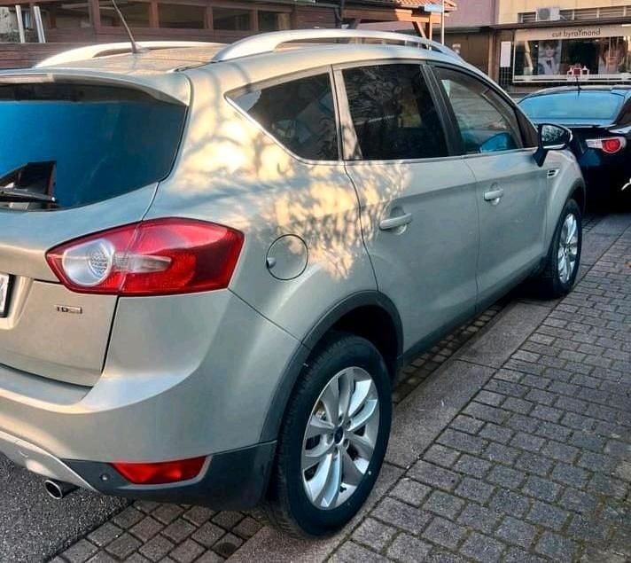 Gebraucht Ford Kuga 136 PS (100 kW) 2009 Grau SUV