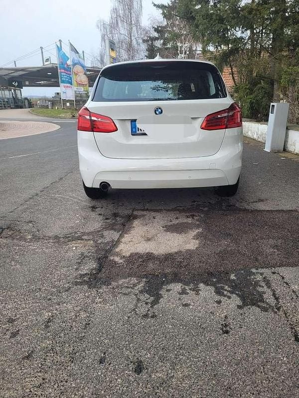 Gebraucht BMW 218 Advantage 136 PS (100 kW) 2017 Weiß Kombi