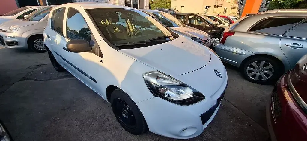 Gebraucht Renault Clio 75 PS (55 kW) 2012 Weiß Limousine