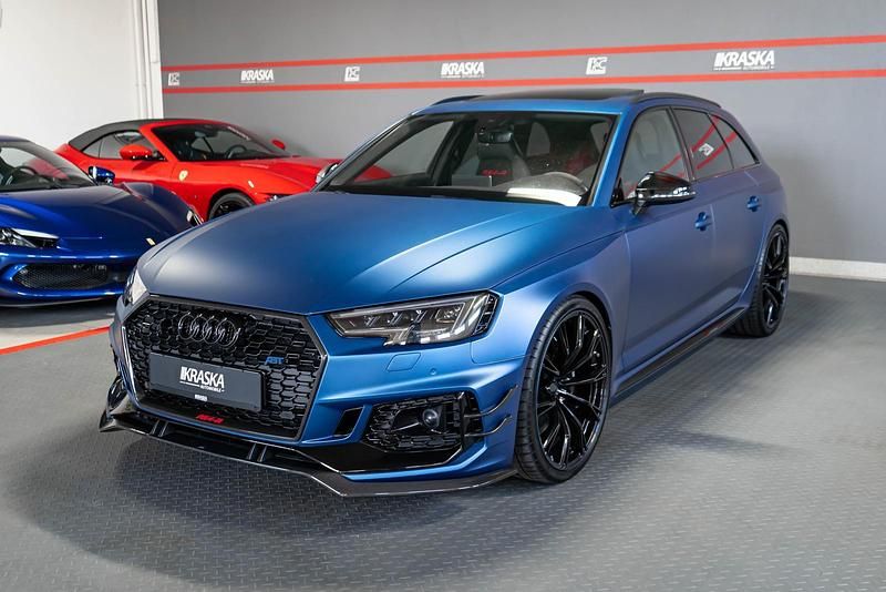 Gebraucht Audi RS4 Design 530 PS (389 kW) 2018 Folie blau matt Kombi