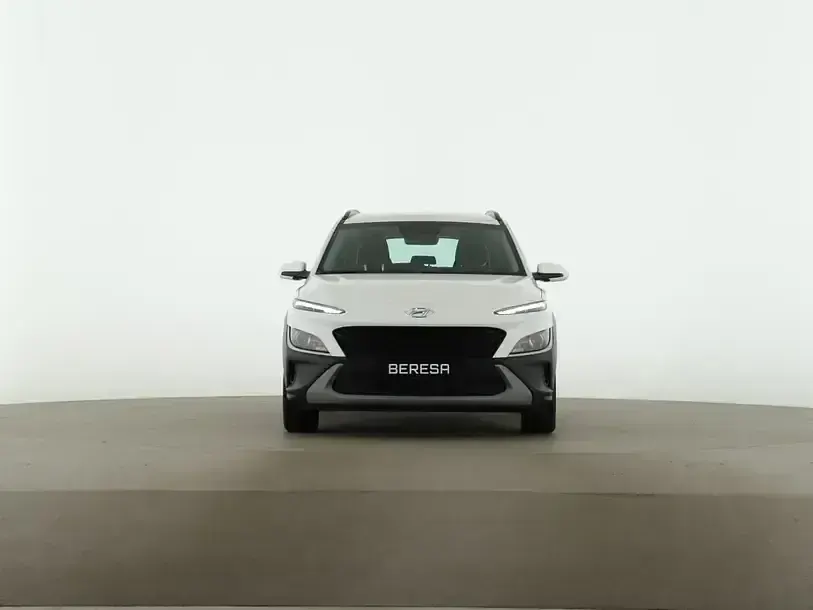 Gebraucht Hyundai Kona Select 120 PS (88 kW) 2023 Weiß SUV